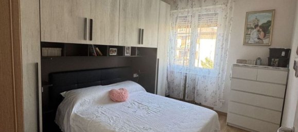 3-salle Appartement à Siziano, Italy No. 332735 6