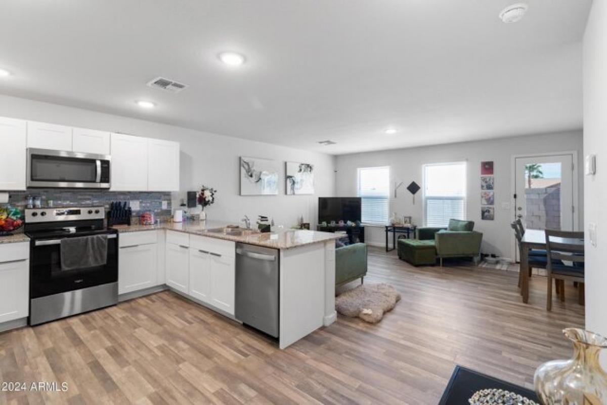 Casa de 4 dormitorios en Arizona City, USA No. 432844