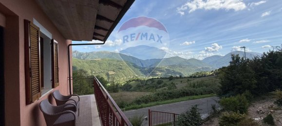 5 bedrooms House in Cerreto di Spoleto, Italy No. 343113 7