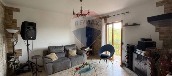 5 bedrooms House in Cerreto di Spoleto, Italy No. 343113 13