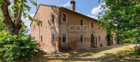 5 bedrooms House in Conselice, Italy No. 295560 2