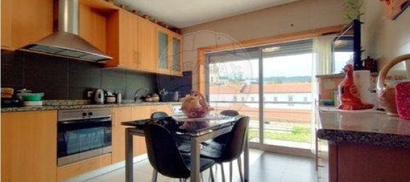 Квартира с 3 спальнями в Кабесейраш ди Башту, Португалия № 190074 11