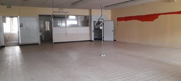 140m² Commercial property in Seuil-d'Argonne, France No. 86266 3