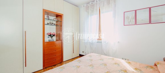 3-salle Appartement à Pavia, Italy No. 298118 6