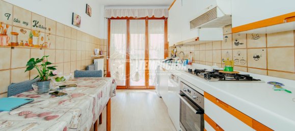 3-salle Appartement à Pavia, Italy No. 298118 20
