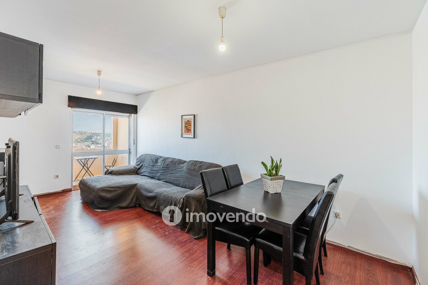 Квартира с 2 спальнями в Одивелаш, Португалия № 255149