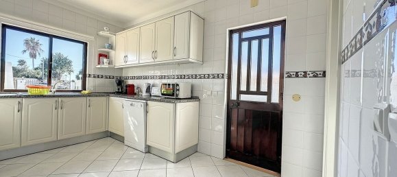 5 bedrooms House in Guia, Portugal No. 56278 5