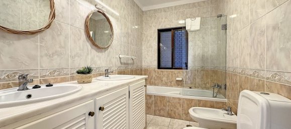 5 bedrooms House in Guia, Portugal No. 56278 31