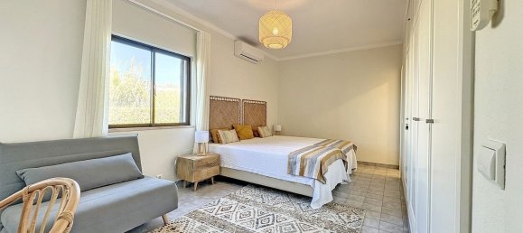 5 bedrooms House in Guia, Portugal No. 56278 16