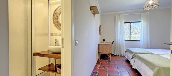 5 bedrooms House in Guia, Portugal No. 56278 19