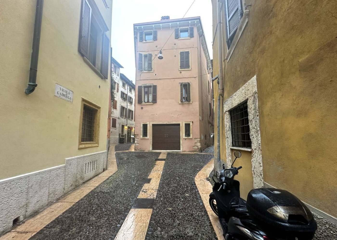 2 rooms Apartment in Verona, Italy No. 221902