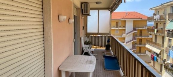 2-salle Penthouse à Ventimiglia, Italy No. 101522 2