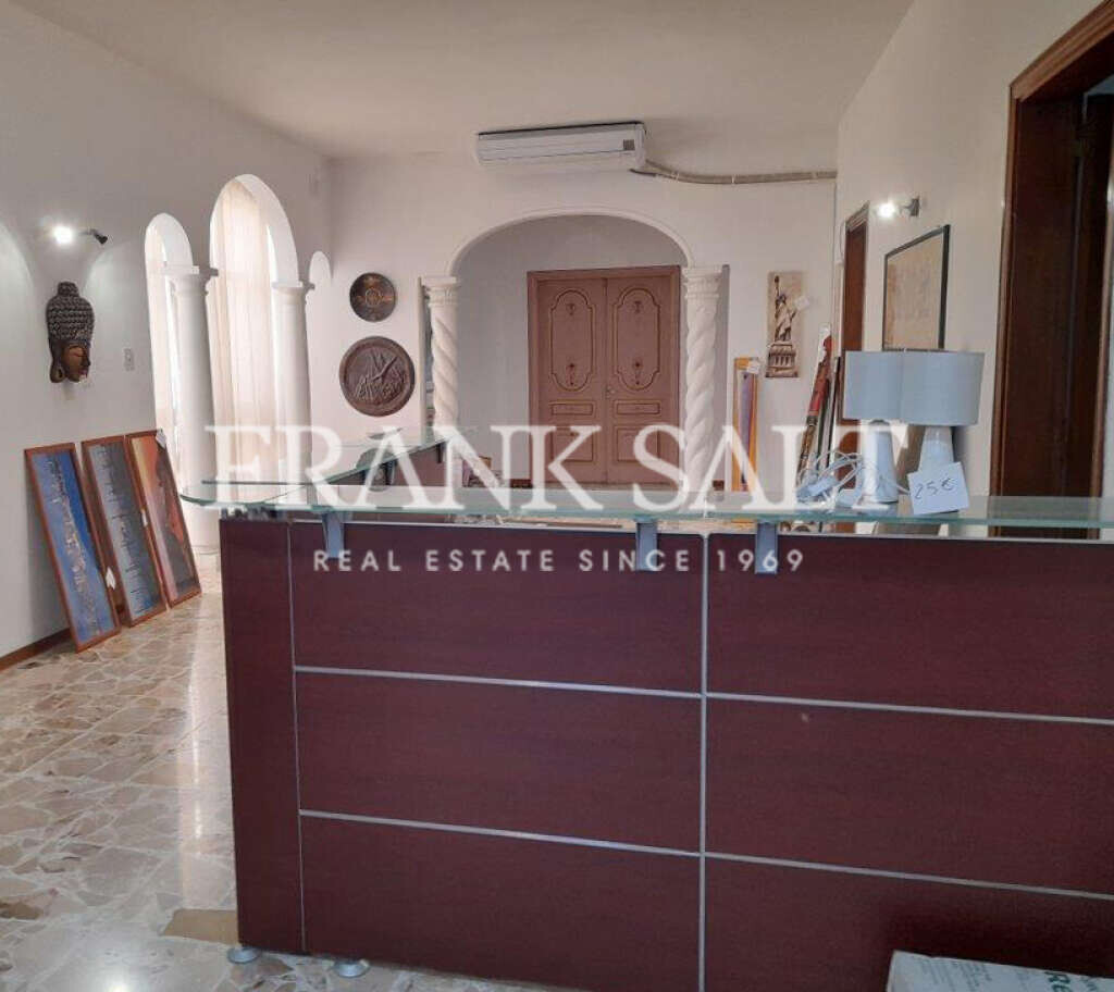 408m² Office in Paola, Malta No. 12000