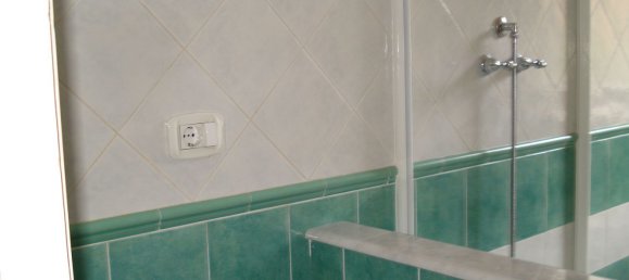 5 Schlafzimmer Wohnung in Serra Riccò, Italy, Nr. 335541 6