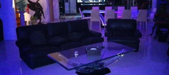 2 bedrooms Condo in Pattaya, Thailand No. 643 4