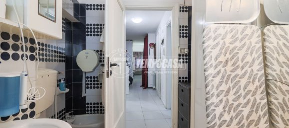 Apartamento de 2 habitaciónes en Rimini, Italy No. 274482 9