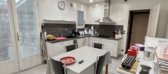 5 bedrooms House in Le Poinconnet, France No. 305730 4