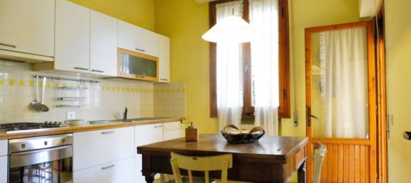 7-Zimmer Haus in Empoli, Italy, Nr. 20098 14