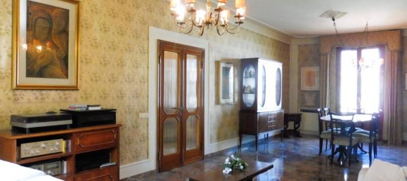 7-Zimmer Haus in Empoli, Italy, Nr. 20098 12