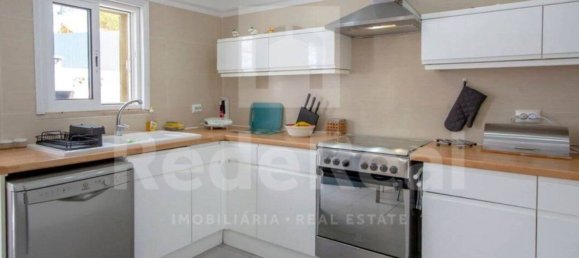 3 bedrooms House in Ferreiras, Portugal No. 104590 19