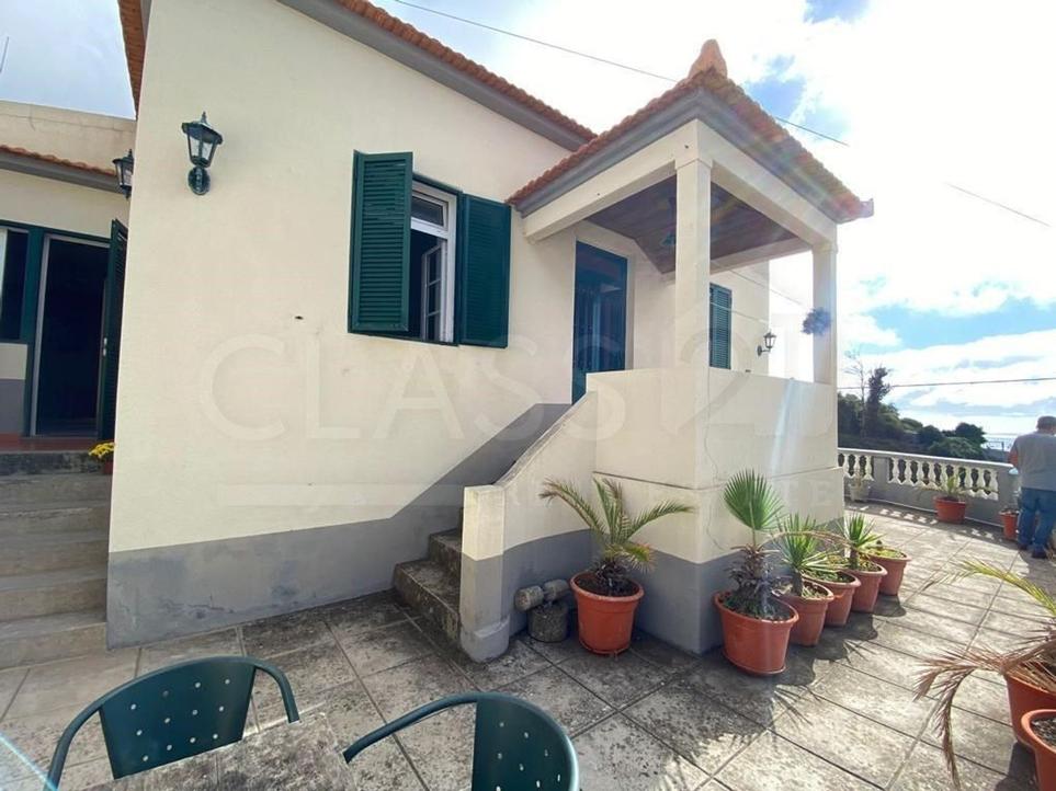 3 bedrooms House in Funchal, Portugal No. 229470