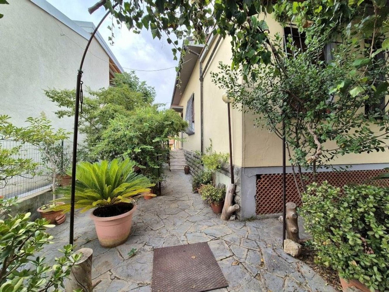 8 bedrooms Villa in Calenzano, Italy No. 328880