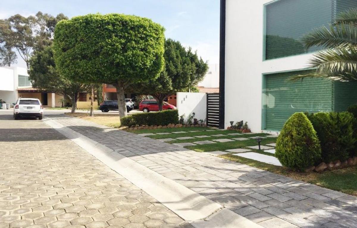 4 bedrooms House in Puebla, Mexico No. 186721