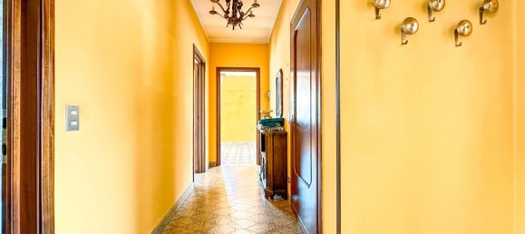 Villa de 5 habitaciónes en Borgosesia, Italy No. 232334 13