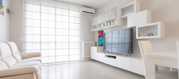 3 Schlafzimmer Wohnung in Milan, Italy, Nr. 338147 3