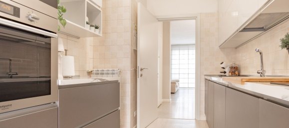 3 Schlafzimmer Wohnung in Milan, Italy, Nr. 338147 11