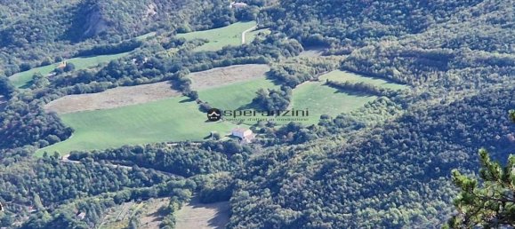 800m² Building in Fermignano, Italy No. 381641 26