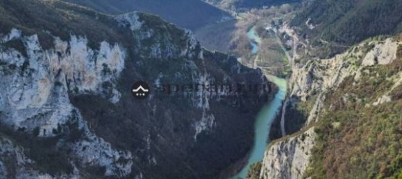 800m² Building in Fermignano, Italy No. 381641 25