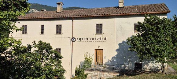 800m² Building in Fermignano, Italy No. 381641 14