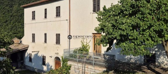 800m² Building in Fermignano, Italy No. 381641 9