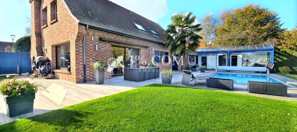 4 bedrooms Villa in Hem, France No. 157620 5