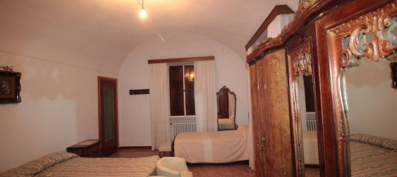 Casa de 6 divisões em Conzano, Italy N.º 223300 27