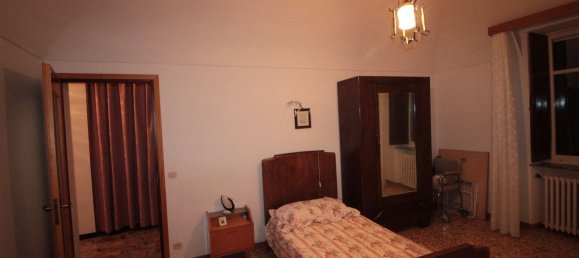 Casa de 6 divisões em Conzano, Italy N.º 223300 29