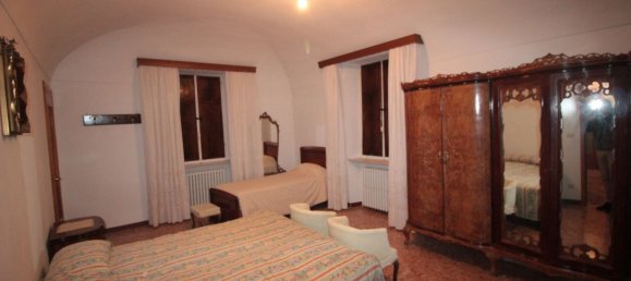 Casa de 6 divisões em Conzano, Italy N.º 223300 26