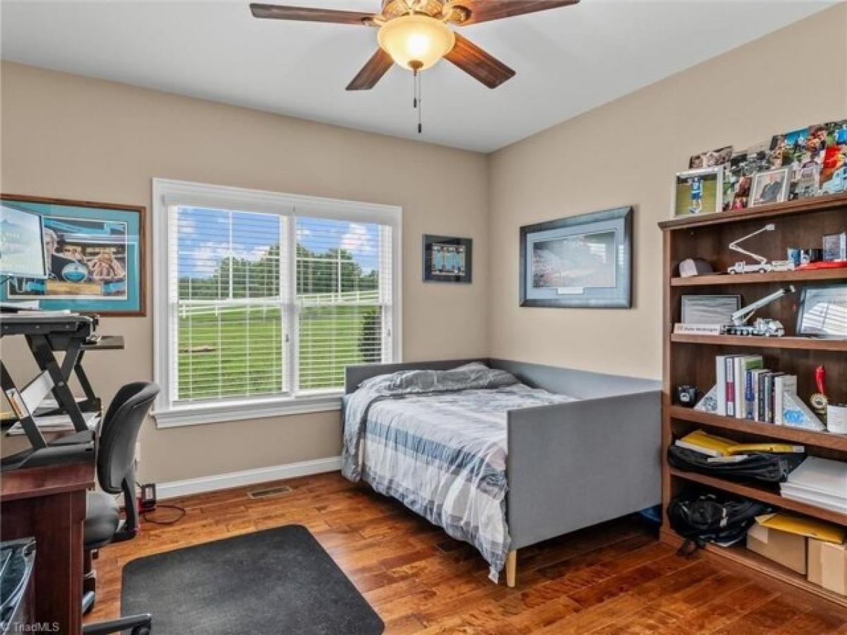 3 bedrooms House in Mount Airy, USA No. 403320