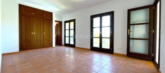 4 bedrooms Villa in Casares, Spain No. 121098 11