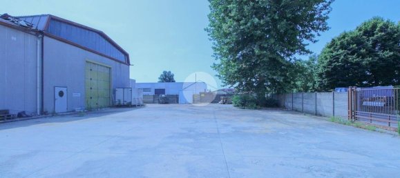 Склад 1700м² в Монте Кремаско, Италия № 332242 12