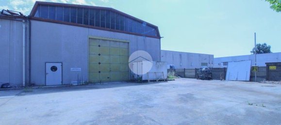 Склад 1700м² в Монте Кремаско, Италия № 332242 9