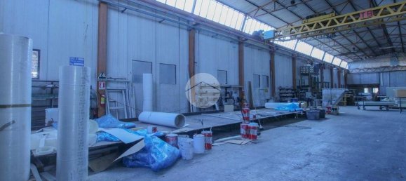 Склад 1700м² в Монте Кремаско, Италия № 332242 7