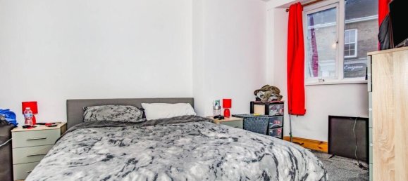 2 bedrooms Apartment in Whitland, United Kingdom No. 2239 8