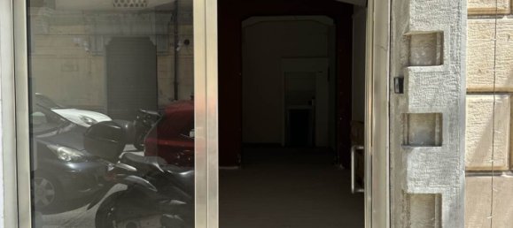 2 rooms Commercial property in Messina, Italy No. 44608 4