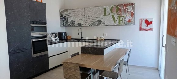 2 Schlafzimmer Wohnung in Mondolfo, Italy, Nr. 326281 3