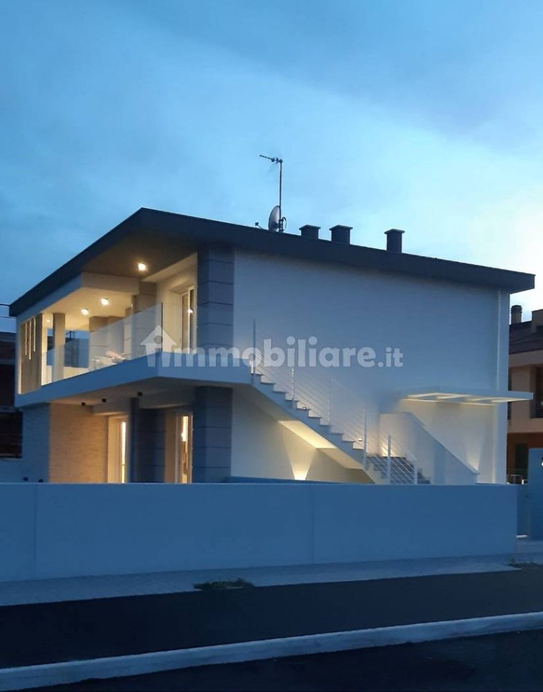 2 Schlafzimmer Wohnung in Mondolfo, Italy, Nr. 326281
