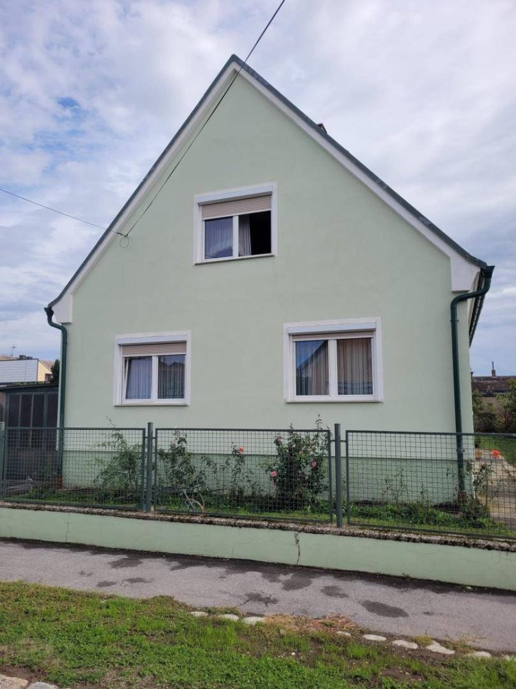 Casa de 5 habitaciónes en Hohenau an der March, Austria No. 226455