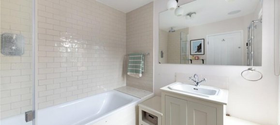 3 Schlafzimmer Haus in London, United Kingdom, Nr. 3751 8