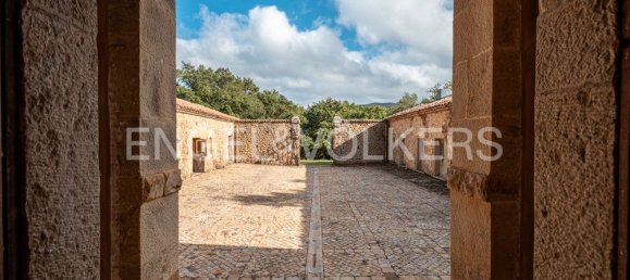 12 Schlafzimmer Schlösser in Caronia, Italy, Nr. 103980 11